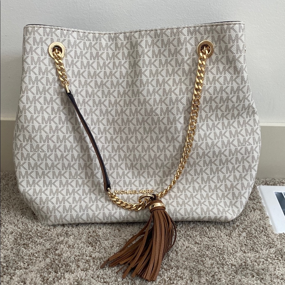 Michael Kors Beige and Gold Shoulder Bag
